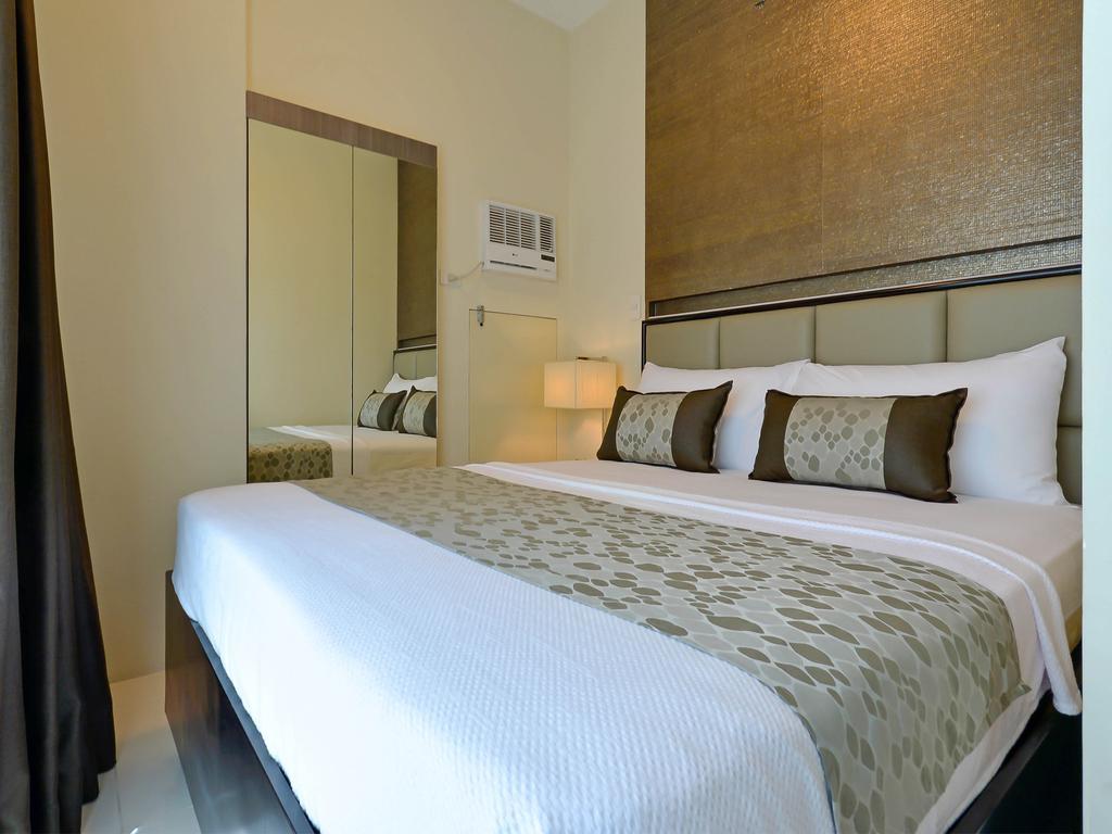 Currency Serviced Suites Manila Exterior photo