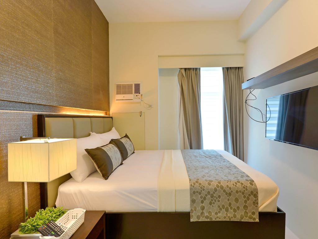 Currency Serviced Suites Manila Exterior photo