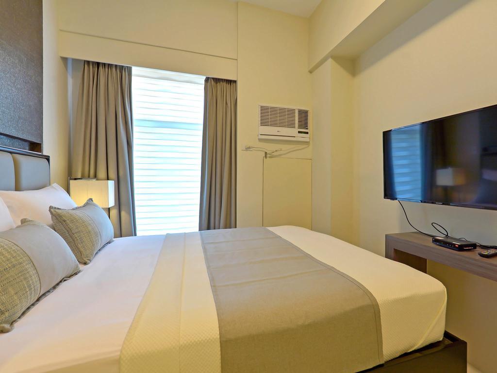 Currency Serviced Suites Manila Exterior photo