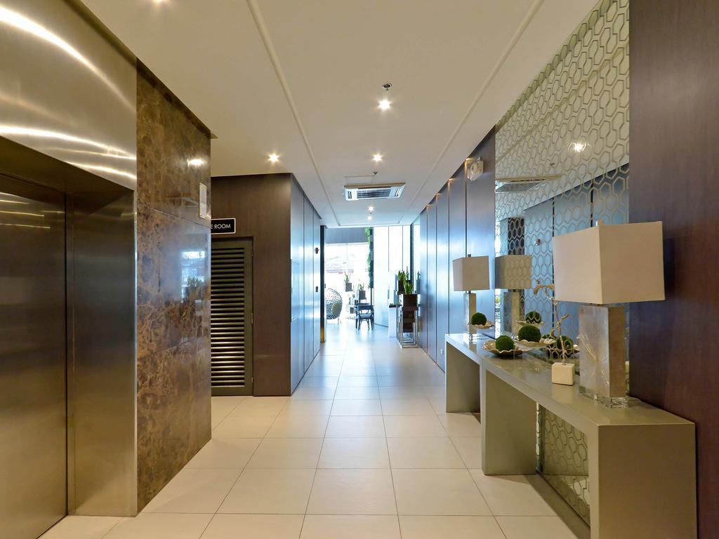 Currency Serviced Suites Manila Exterior photo