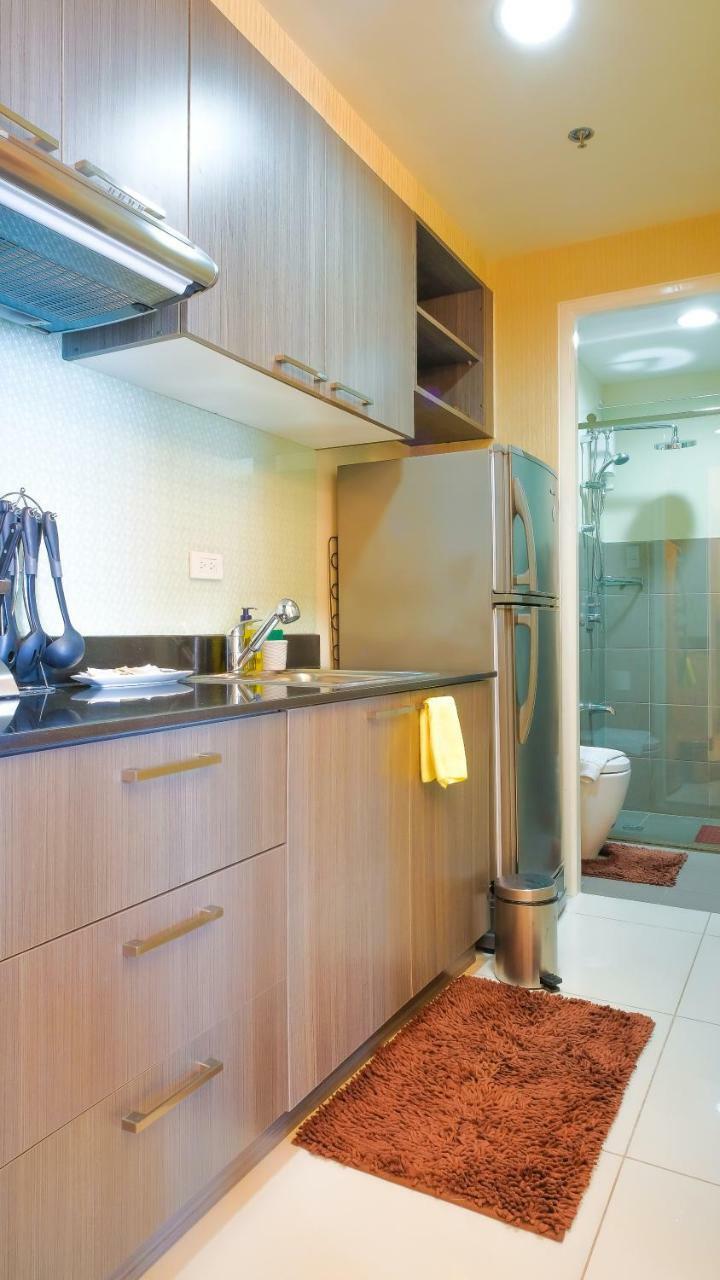 Currency Serviced Suites Manila Exterior photo